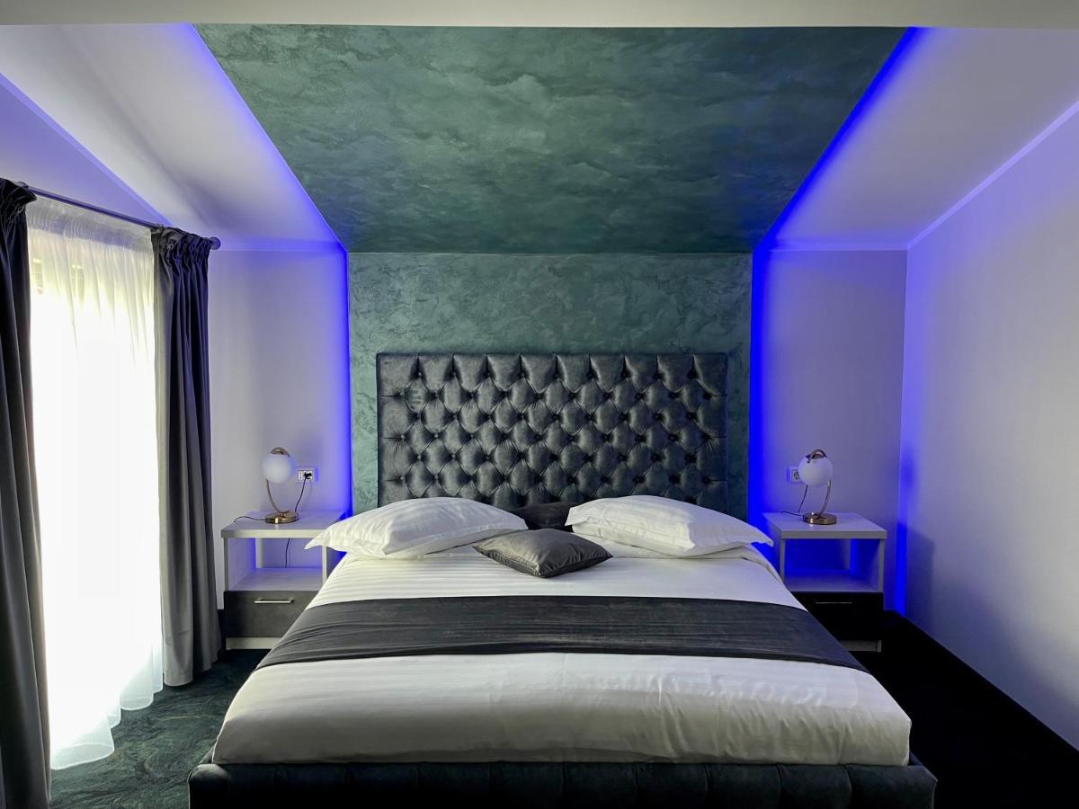 ZEN Hotel Focșani Buitenkant foto