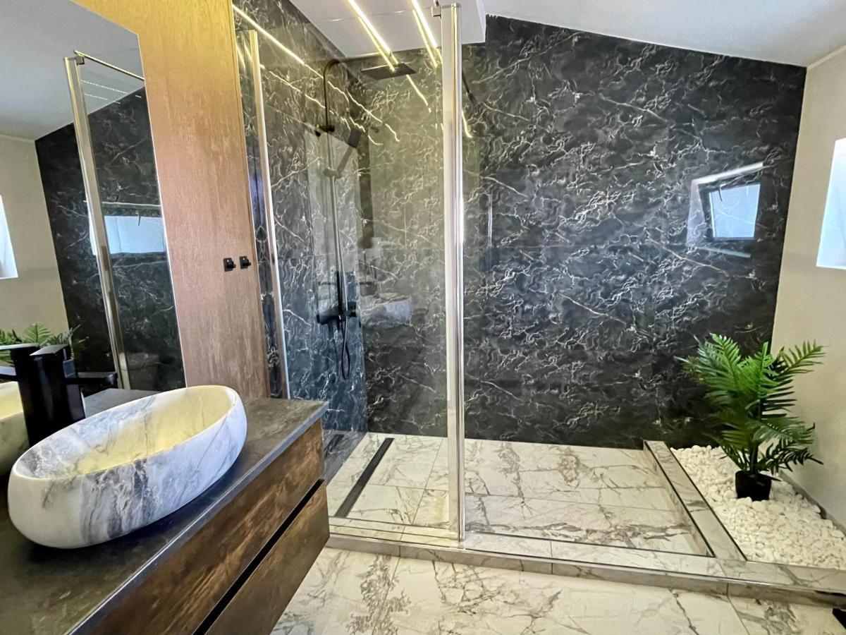 ZEN Hotel Focșani Buitenkant foto