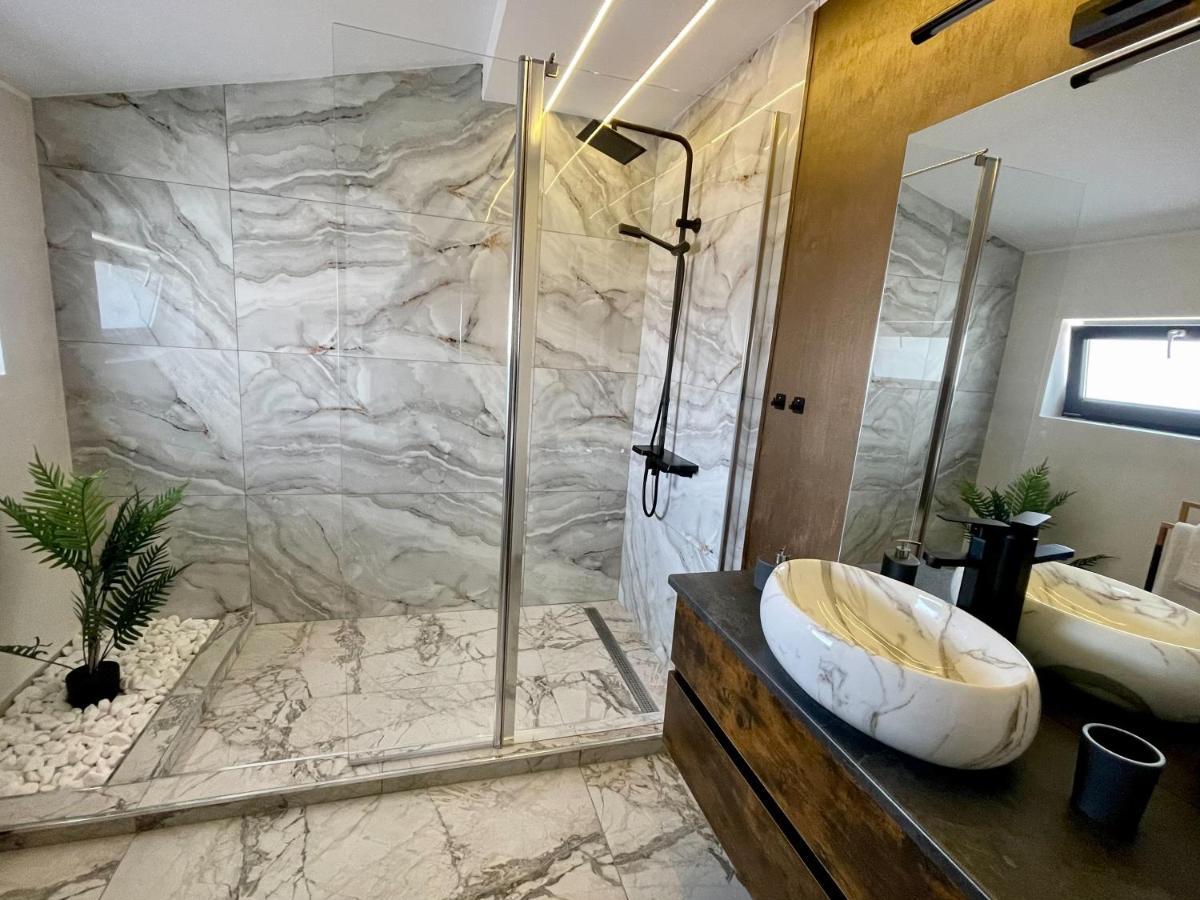 ZEN Hotel Focșani Buitenkant foto